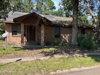 922 French St, New Iberia, LA 70560