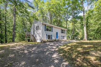 47 Nob Hill Rd, Limerick, ME 04048
