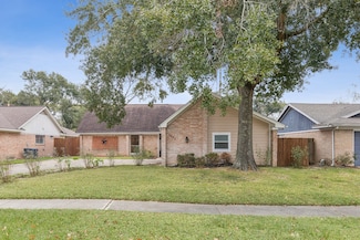 5022 Pine Cliff Dr, Houston, TX 77084