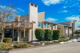702 Pritchard Place Unit 702, Newtown Square, PA 19073