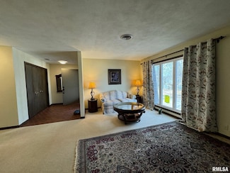 3388 37th Ave Unit 3, Moline, IL 61265