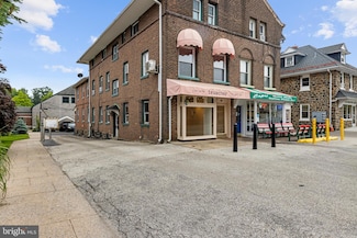240 E Lancaster Ave Unit D, Wayne, PA 19087