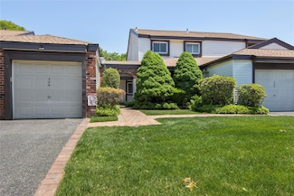 302 Gotham Way, Saint James, NY 11780