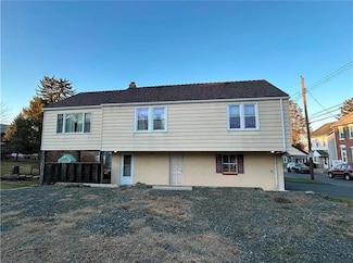 106 S Lea St, Macungie, PA 18062