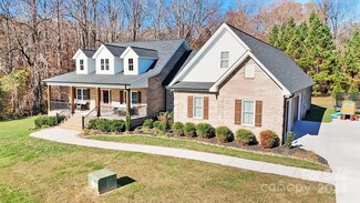 2895 Mehling Dr, Lincolnton, NC 28092