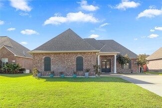 521 Becky Ln, Lake Charles, LA 70605