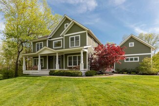 11 Heron Way, Stratham, NH 03885