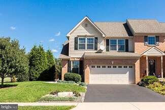 460 Huntington Dr, Mountville, PA 17554