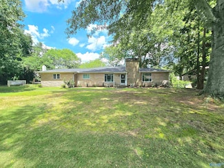 614 6th St NE, Arab, AL 35016
