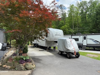 193 East Pkwy, Gatlinburg, TN 37738