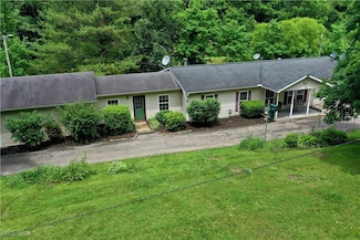 14843 Township Road 211, Lakeville, OH 44638