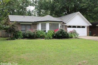 2711 Timberpeg Ct, Conway, AR 72034