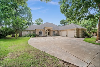 169 Dogwood Lakes Cir, Bullard, TX 75757
