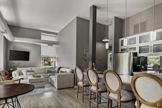 351 W Wilson St Unit 8, Madison, WI 53703