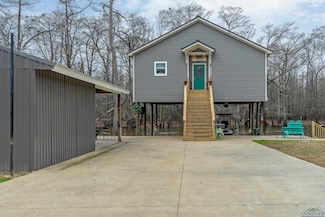 172 Private Road 7219, Jefferson, TX 75657