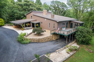 82 Ridgeview Ln, Fairfield, VA 24435