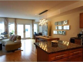 135 Willow Ave Unit 2, Somerville, MA 02144