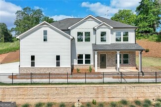 1226 Bloomsbury Ln, Gainesville, GA 30501