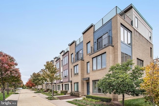 6940 Rockledge Dr, Bethesda, MD 20817