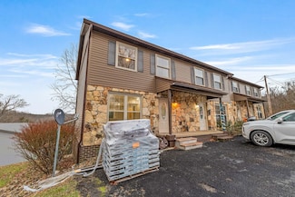 319 Berry Ln, Barboursville, WV 25504