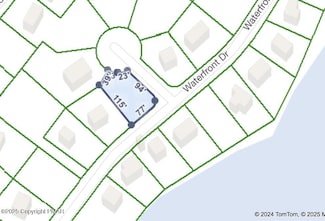 204 Waterfront Dr, Coolbaugh Township, PA 18466