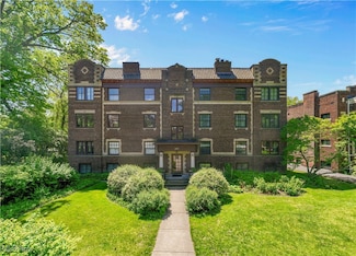 2472 Overlook Rd Unit 11, Cleveland, OH 44106