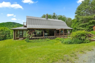 1957 Gove Hill Rd, Thetford Center, VT 05075