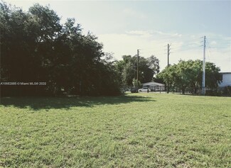 15525 NW 22nd Ave, Miami Gardens, FL 33054