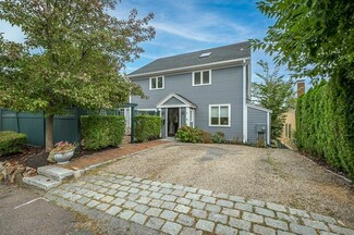 6 Bennett St, Manchester, MA 01944