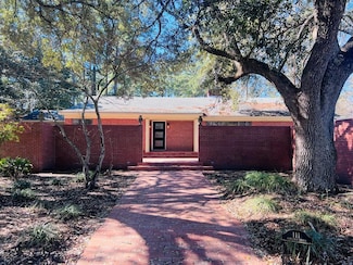 111 Oakview Rd, Brookhaven, MS 39601