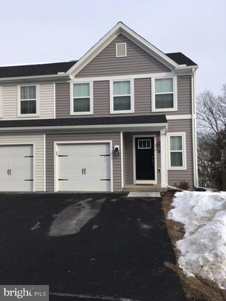 8110 Kelly Dr, West Hanover Township, PA 17112