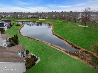 15 Shadow Creek Ct, Jackson, NJ 08527