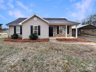 3164 River Rd, Lincolnton, NC 28092