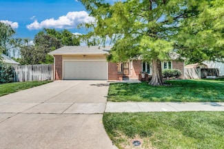8310 W 2nd St N, Wichita, KS 67212