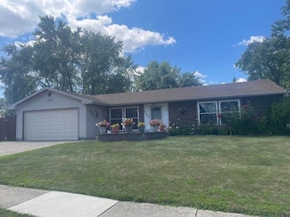 130 Stonehurst Dr, Elgin, IL 60120