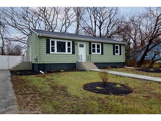 57 Studley Ave, Warwick, RI 02889