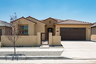8405 Salinger Way NW, Albuquerque, NM 87120