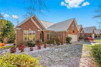 4308 Poplar Creek Ln, High Point, NC 27265