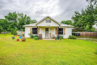 1308 N Anglin St, Cleburne, TX 76031