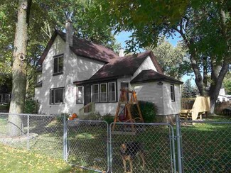 208 2nd St, Rio, WI 53960
