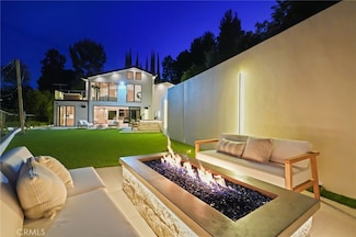 4551 Alonzo Ave, Encino, CA 91316