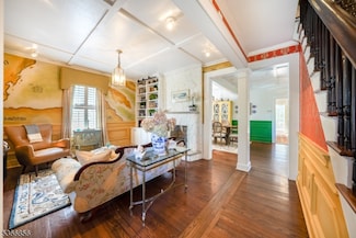 8 Lafayette Ave, Summit, NJ 07901