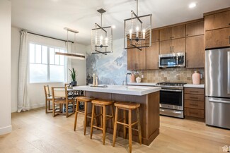 6055 N Fairview Dr Unit 239, Daniel, UT 84032