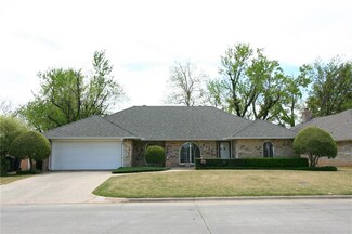 9220 Lansbrook Ln, Oklahoma City, OK 73132