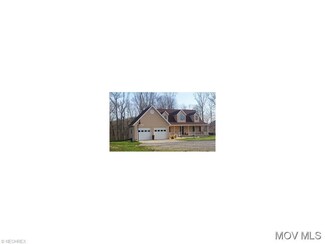 181 Fern Dr, Little Hocking, OH 45742