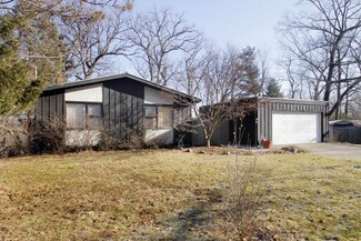 1216 Windy Place, Springfield, MI 49037