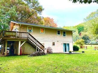 27 Garren Ln, Fairview, NC 28730