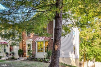 12000 Glen Alden Rd, Fairfax, VA 22030