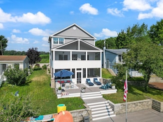 10458 N 800 E, Syracuse, IN 46567