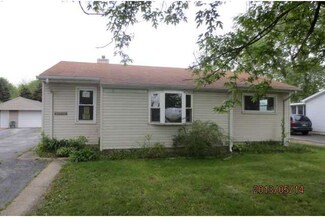 29472 Cason St, Millbury, OH 43447